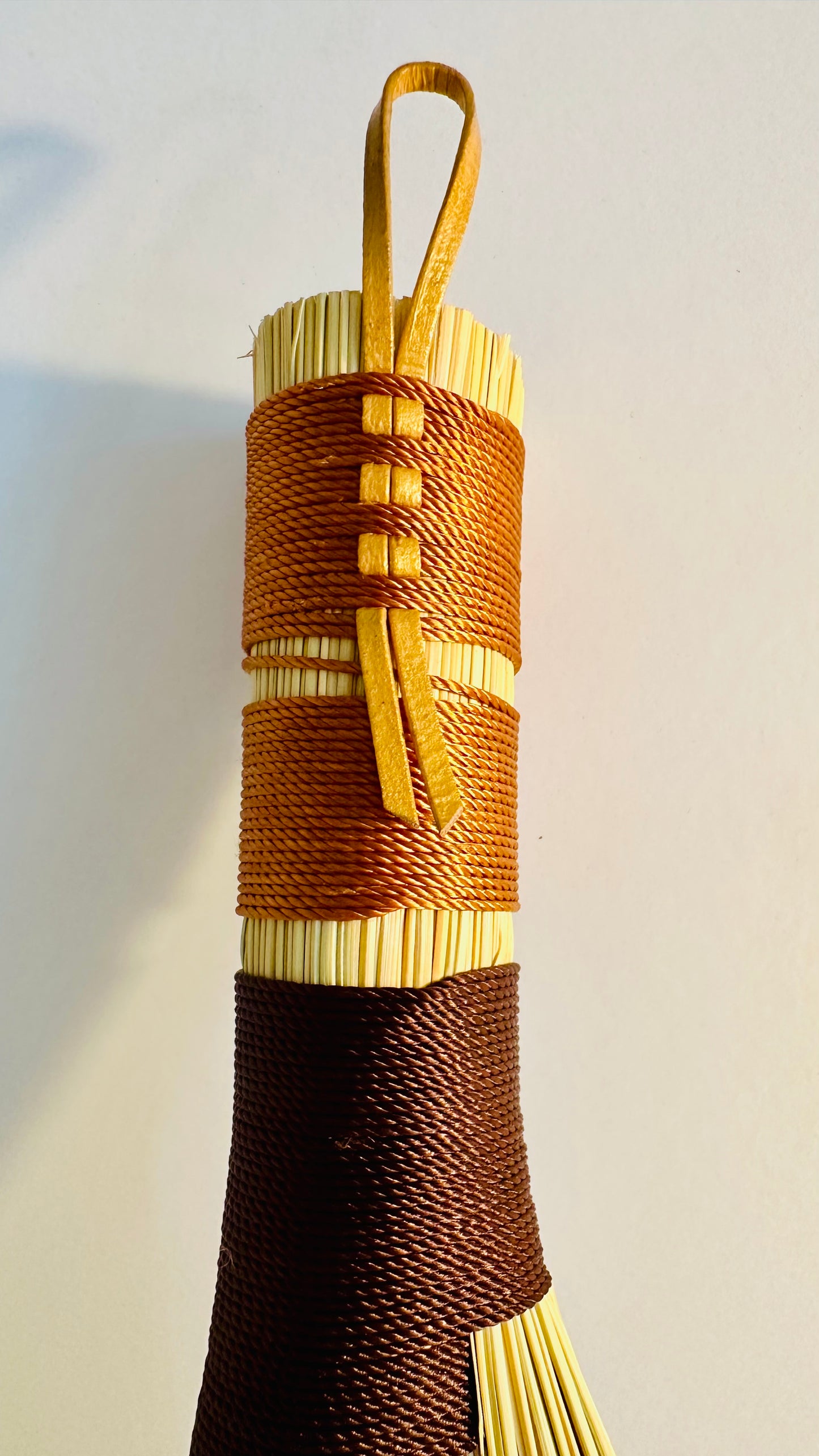Hens Wing Handbroom - Chocolate + Bronze