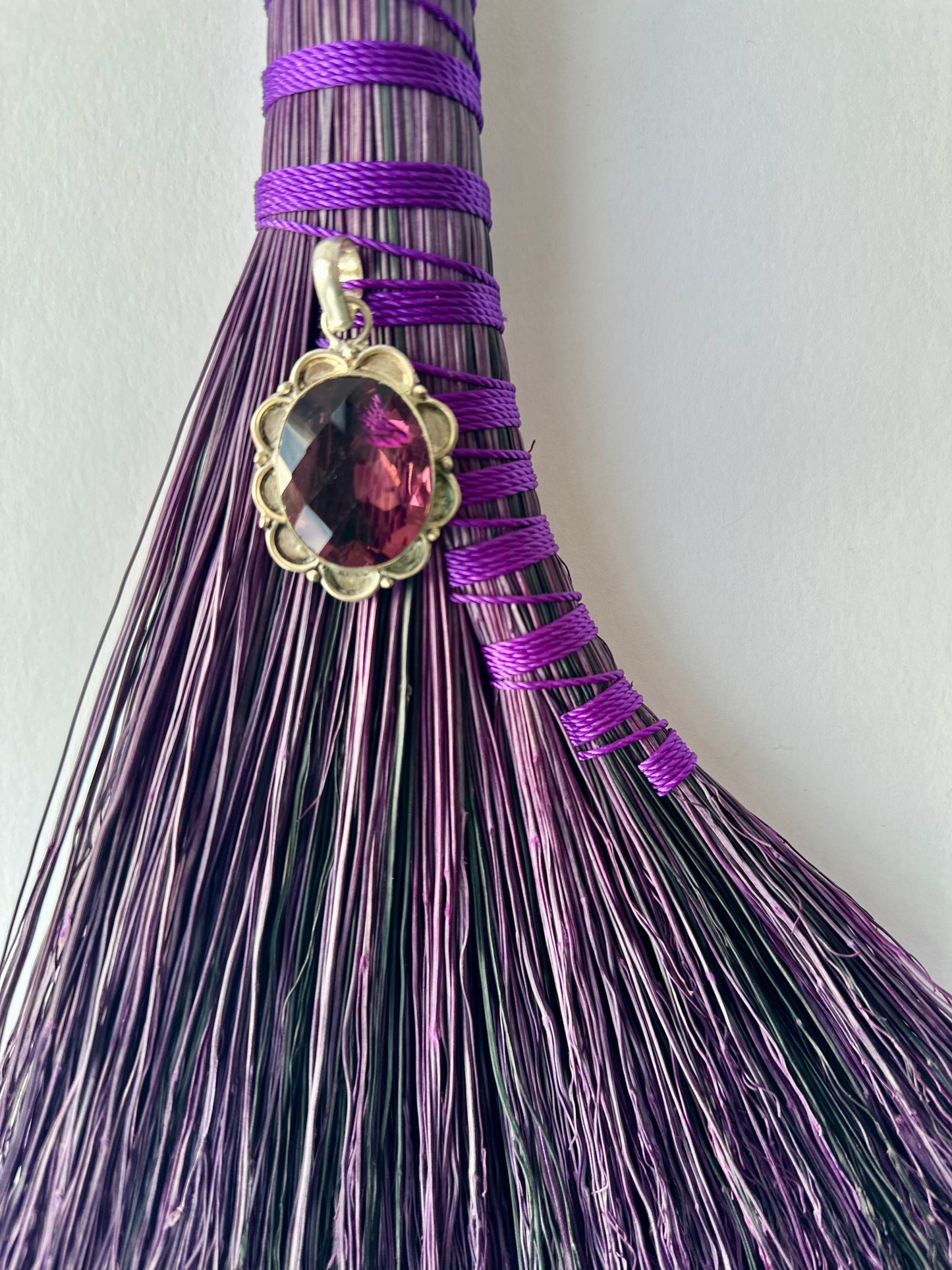 Workshop | ENCHANTED HAND BROOMS WITH WOVEN GRIPS