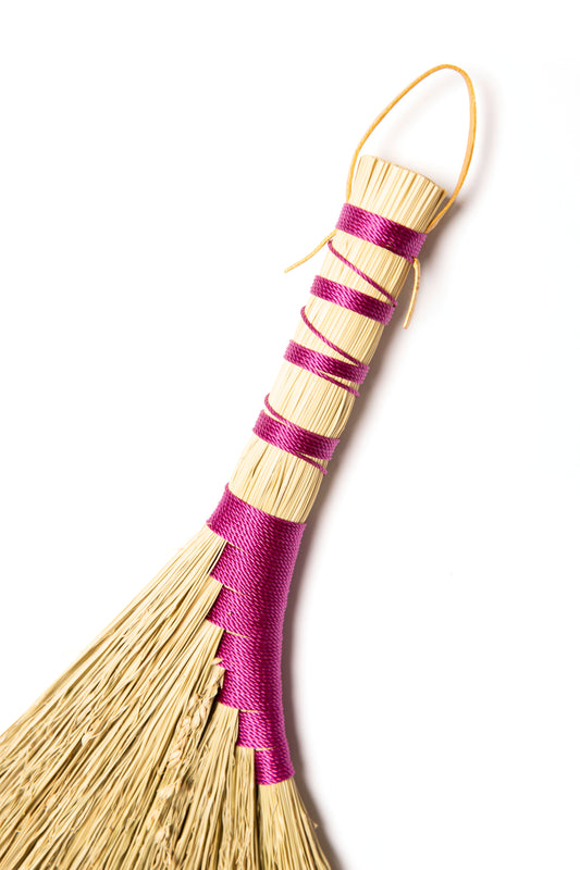 Hens Wing Hand Broom 